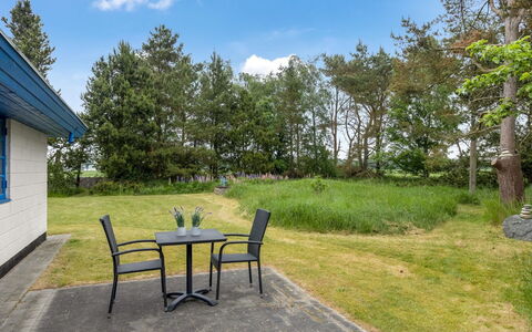 Ema - 5Km from the Sea: Holz, Zuhause, Veranda, Deck, Hartholz, Dach, Holzbeize, Holzboden, Eco Hotel