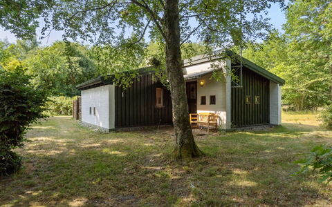 Matta - 800M from the Sea: Holz, Zuhause, Veranda, Deck, Hartholz, Dach, Holzbeize, Holzboden, Eco Hotel