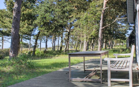 Hatem - 200M from the Sea: Holz, Zuhause, Veranda, Deck, Hartholz, Dach, Holzbeize, Holzboden, Eco Hotel