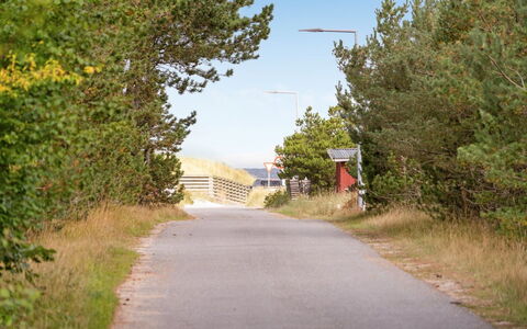 Hildegunn - 200M from the Sea: Holz, Zuhause, Veranda, Deck, Hartholz, Dach, Holzbeize, Holzboden, Eco Hotel