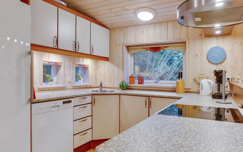 Eljena - 600M from the Sea: Möbel, Interior Design, Flooring, Holz, Fussboden, Decke, Holzboden, Stuhl, Tabelle, Beleuchtung