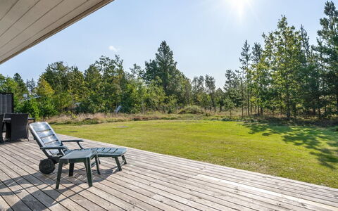 Dorith - 400M from the Sea: Die Architektur, Dach, Zuhause, Verbundwerkstoff, Daylighting, Abstellgleis, Auffahrt