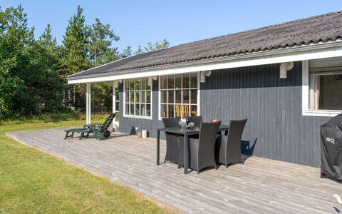 Dorith - 400M from the Sea: Die Architektur, Dach, Zuhause, Verbundwerkstoff, Daylighting, Abstellgleis, Auffahrt