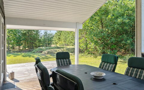 Dorith - 400M from the Sea: Die Architektur, Dach, Zuhause, Verbundwerkstoff, Daylighting, Abstellgleis, Auffahrt