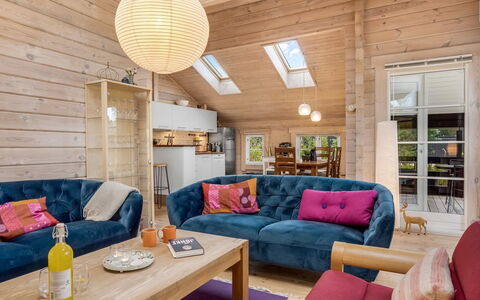 Tanas - 2Km from the Sea: Möbel, Interior Design, Flooring, Holz, Fussboden, Decke, Zimmer, Couch, Wohnzimmer, Zuhause