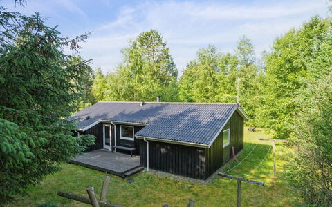 Gretelise - 2Km from the Sea: Wohngebiet, Dach, Vorort, Auffahrt, Estate, Kamin