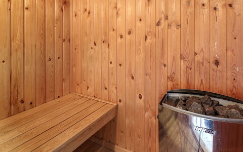 Eldmar - 500M from the Sea: Holz, Sauna, Flooring, Fussboden, Holzbeize, Hartholz, Planke, Natürliches Material, Sperrholz, Lack