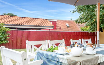 Elisebeth - 500M from the Sea
