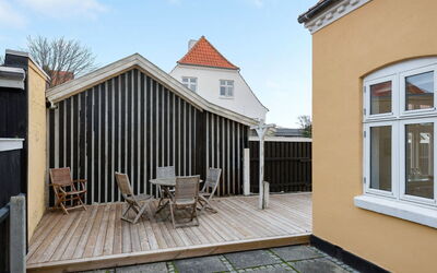 Ejler - 200M from the Sea