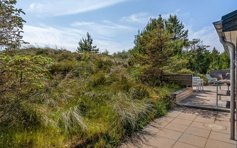 Thorkil - 800M from the Sea: Haus, Zuhause, Hütte, Estate, Garten, Bauernhaus, Abstellgleis, Gartenbauten, Veranda