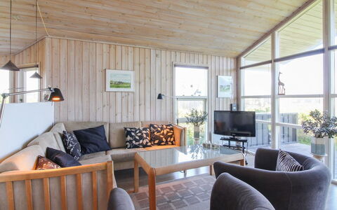 Terttu - 300M from the Sea: Interior Design, Möbel, Flooring, Fussboden, Couch, Holz, Decke, Wohnzimmer, Zimmer, Holzboden