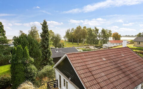 Melina - 100M from the Sea: Schwimmbad, Gartenmöbel, Möbel, Resort, Flagstone, Eco Hotel, Schatten, Stuhl, Freizeit, Estate