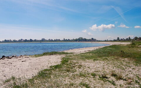 Melina - 100M from the Sea: Schwimmbad, Gartenmöbel, Möbel, Resort, Flagstone, Eco Hotel, Schatten, Stuhl, Freizeit, Estate