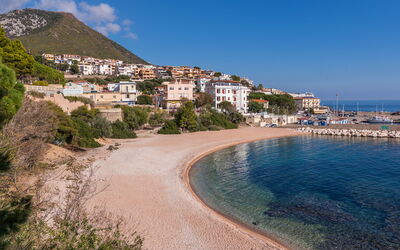 Cala Gonone 300