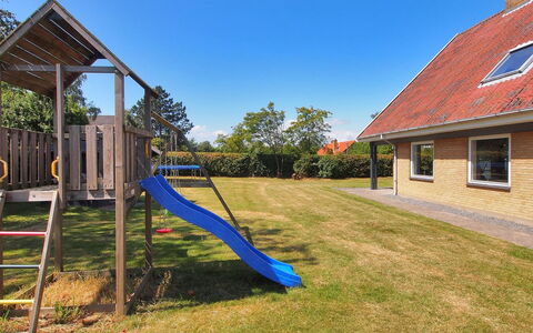 Spase - 250M to the Fjord: Dach, Haus, Zuhause, Hütte, Abstellgleis, Estate, Auffahrt, Gartenbauten, Garten, Schuppen