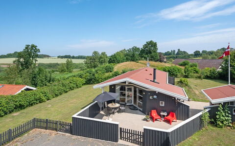 Raija - 400M from the Sea: Möbel, Interior Design, Flooring, Holz, Fussboden, Decke, Holzboden, Stuhl, Tabelle, Beleuchtung