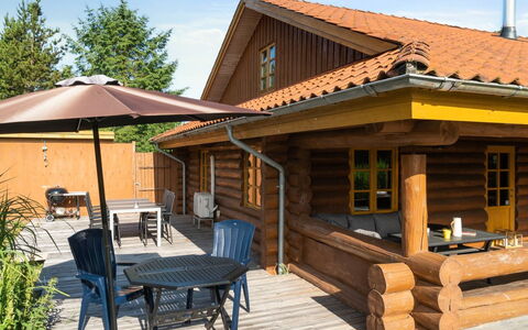 Elsia - 1.5Km to the Fjord: Die Architektur, Dach, Zuhause, Verbundwerkstoff, Daylighting, Abstellgleis, Auffahrt