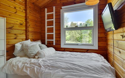 Nahima - 350M from the Sea