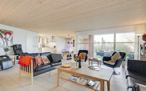 Fengur - 330M from the Sea: Möbel, Interior Design, Flooring, Fussboden, Couch, Holz, Decke, Wohnzimmer, Zimmer, Stuhl