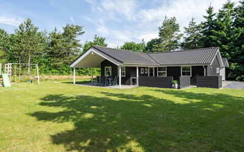 Hekla - 30Km from the Sea: Dach, Haus, Zuhause, Hütte, Tür, Abstellgleis, Deck, Veranda, Planke, Hartholz