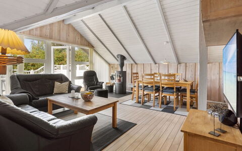 Ines - 25Km from the Sea: Dachdecken, Hütte, Haus, Dach, Zuhause, Bauernhaus, Hütte, Estate, Dorf