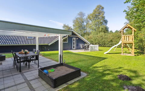 Ines - 25Km from the Sea: Dachdecken, Hütte, Haus, Dach, Zuhause, Bauernhaus, Hütte, Estate, Dorf