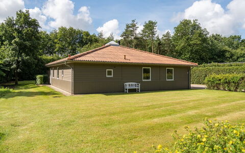 Anica - 29Km from the Sea: Hütte, Zuhause, Haus, Dach, Veranda, Estate, Abstellgleis, Gartenbauten, Bauernhaus, Garten