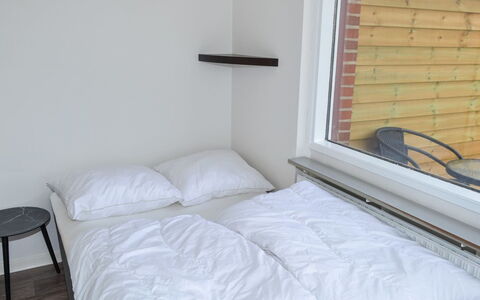 Annicka - 5Km from the Sea: Möbel, Interior Design, Flooring, Holz, Fussboden, Decke, Holzboden, Stuhl, Tabelle, Beleuchtung