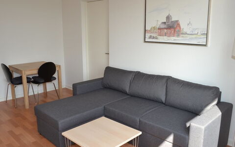 Baltser - 5Km from the Sea: Blau, Strauch, Hütte, Ground, Garten, Estate, Schatten, Landscaping, Bauernhaus, Eco Hotel