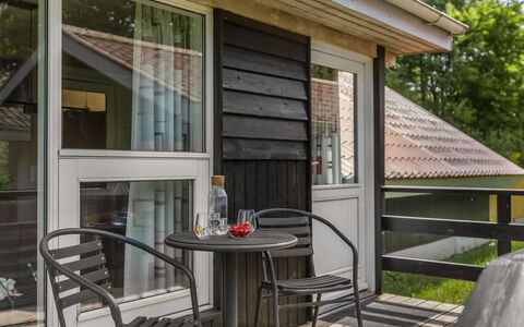 Tiia - 29Km from the Sea: Hütte, Zuhause, Haus, Dach, Veranda, Estate, Abstellgleis, Gartenbauten, Bauernhaus, Garten
