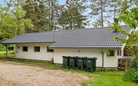 Juke - 425M from the Sea: Hütte, Zuhause, Haus, Dach, Veranda, Estate, Abstellgleis, Gartenbauten, Bauernhaus, Garten