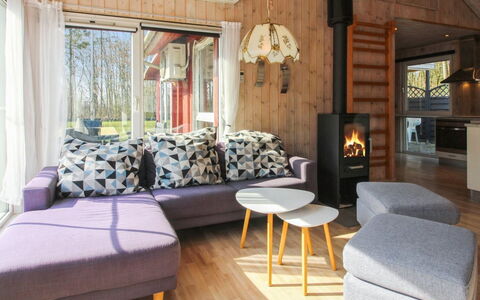 Edy - 25Km from the Sea: Holz, Möbel, Interior Design, Flooring, Zuhause, Wohnzimmer, Holzboden, Fussboden, Zimmer, Decke
