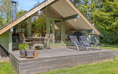Hilla - 31Km from the Sea: Hütte, Zuhause, Gartenbauten, Abstellgleis, Schuppen, Estate, Garten, Hartholz, Schatten, Garten