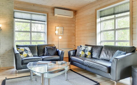 Fenja - 500M to the Fjord: Couch, Möbel, Interior Design, Flooring, Wohnzimmer, Zimmer, Kaffetisch, Holzboden