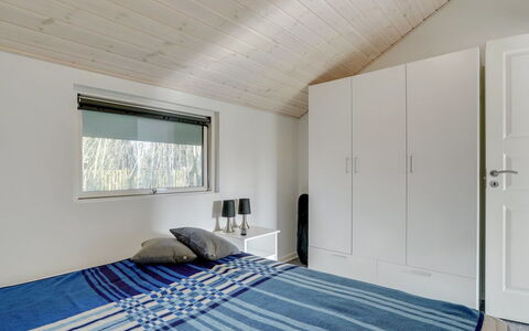Ingward - 300M to the Fjord: Interior Design, Decke, Holz, Flooring, Fussboden, Möbel, Zimmer, Beleuchtung, Schlafzimmer, Bett