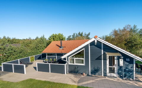 Thit - 1.2Km to the Fjord: Möbel, Interior Design, Flooring, Holz, Fussboden, Decke, Holzboden, Stuhl, Tabelle, Beleuchtung