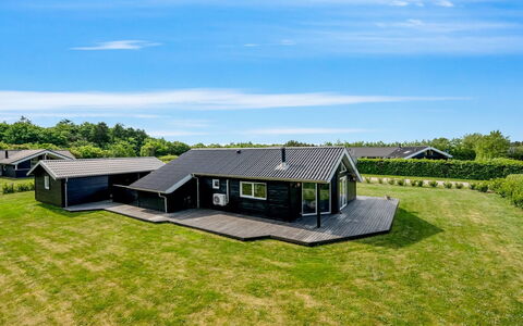 Leeve - 1.4Km to the Fjord: Dach, Haus, Zuhause, Hütte, Tür, Abstellgleis, Deck, Veranda, Planke, Hartholz