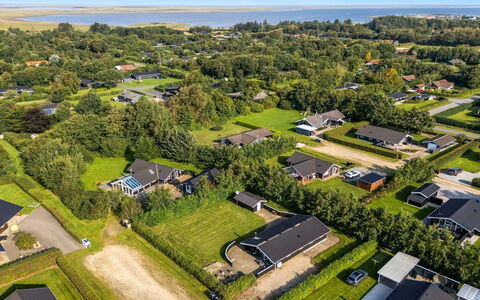 Robertha - 800M to the Fjord: Wohngebiet, Vogelperspektive, Landschaft, Luftaufnahmen, Vorort, Urban Design, Zuhause, Estate, Landscaping, Dorf