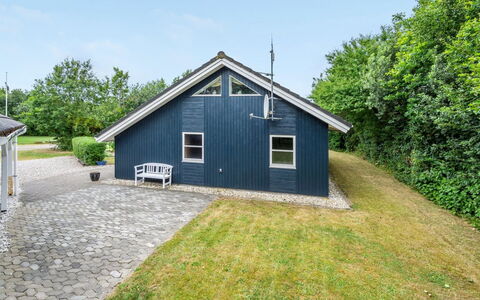Herlugh - 1Km to the Fjord: Dach, Hütte, Zuhause, Schatten, Abstellgleis, Bauernhaus, Veranda, Outdoor Struktur, Gartenbauten