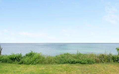 Orwik - 30M from the Sea: Möbel, Interior Design, Flooring, Holz, Fussboden, Decke, Holzboden, Stuhl, Tabelle, Beleuchtung