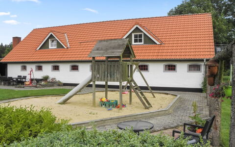 Beatha - 25Km to the Fjord: Dach, Haus, Zuhause, Hütte, Garten, Bauernhaus, Rasen, Garten, Hinterhof, Landscaping