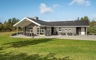 Geri - 700M from the Sea