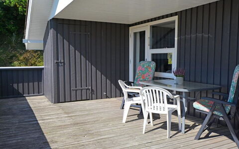 Igilfar - 700M from the Sea: Holz, Verbundwerkstoff, Fussboden, Hartholz, Deck, Planke, Holzbeize, Schatten, Veranda