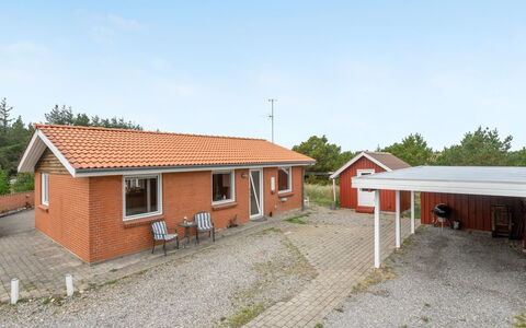 Lisemarie - 800M from the Sea: Holz, Dach, Die Architektur, Zuhause, Haus, Hütte, Abstellgleis, Hartholz, Steigung, Estate
