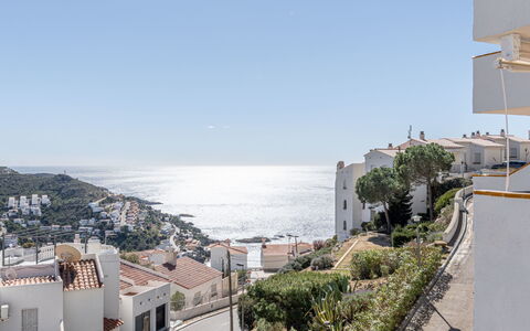 Casa Do: Wasser, Pflanze, Möbel, Schwimmbad, Eigentum, Himmel, Azurblau, Blau, Natur, Baum