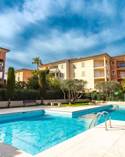 Saint-Tropez 540