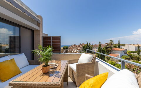 Palmera Dels Munts: Himmel, Eigentum, Möbel, Gebäude, Pflanze, Interior Design, Gartenmöbel, Schatten, Couch, Stuhl