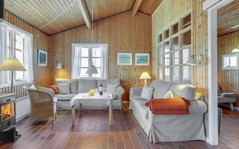 Solunka - 100M from the Sea: Interior Design, Möbel, Decke, Couch, Flooring, Wohnzimmer, Zimmer, Fussboden, Zuhause, Haus