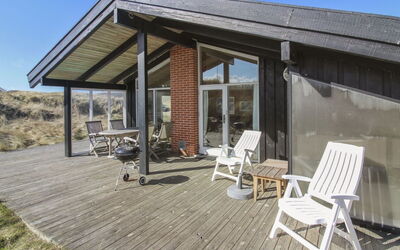 Thenna - 200M from the Sea