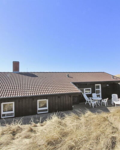Thenna - 200M from the Sea